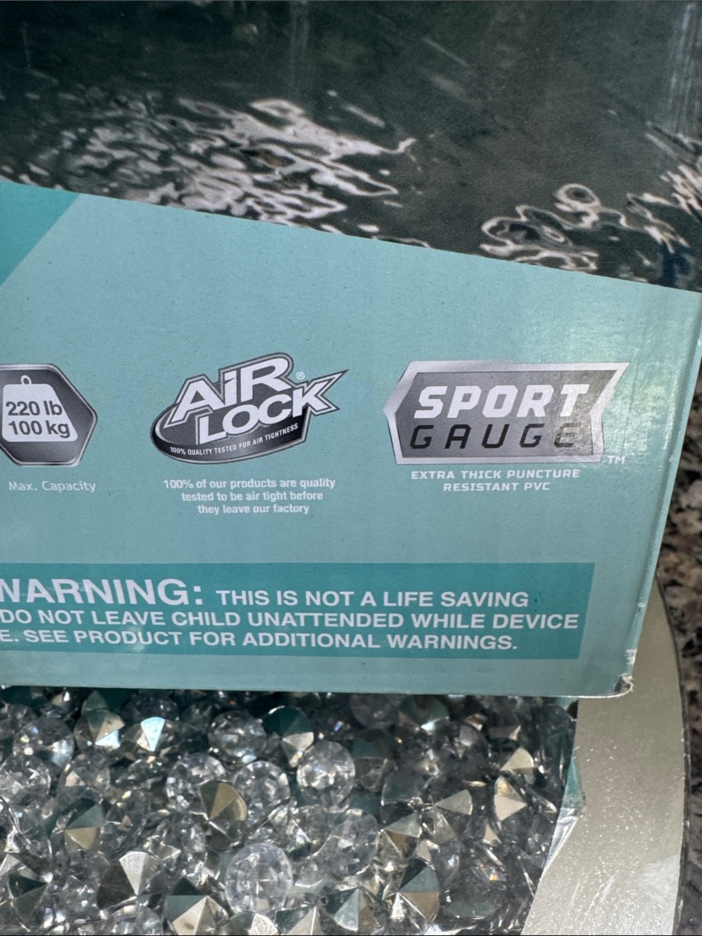 Intex River Run Swim Lounge – Red and White NEW - Picture 4 of 9